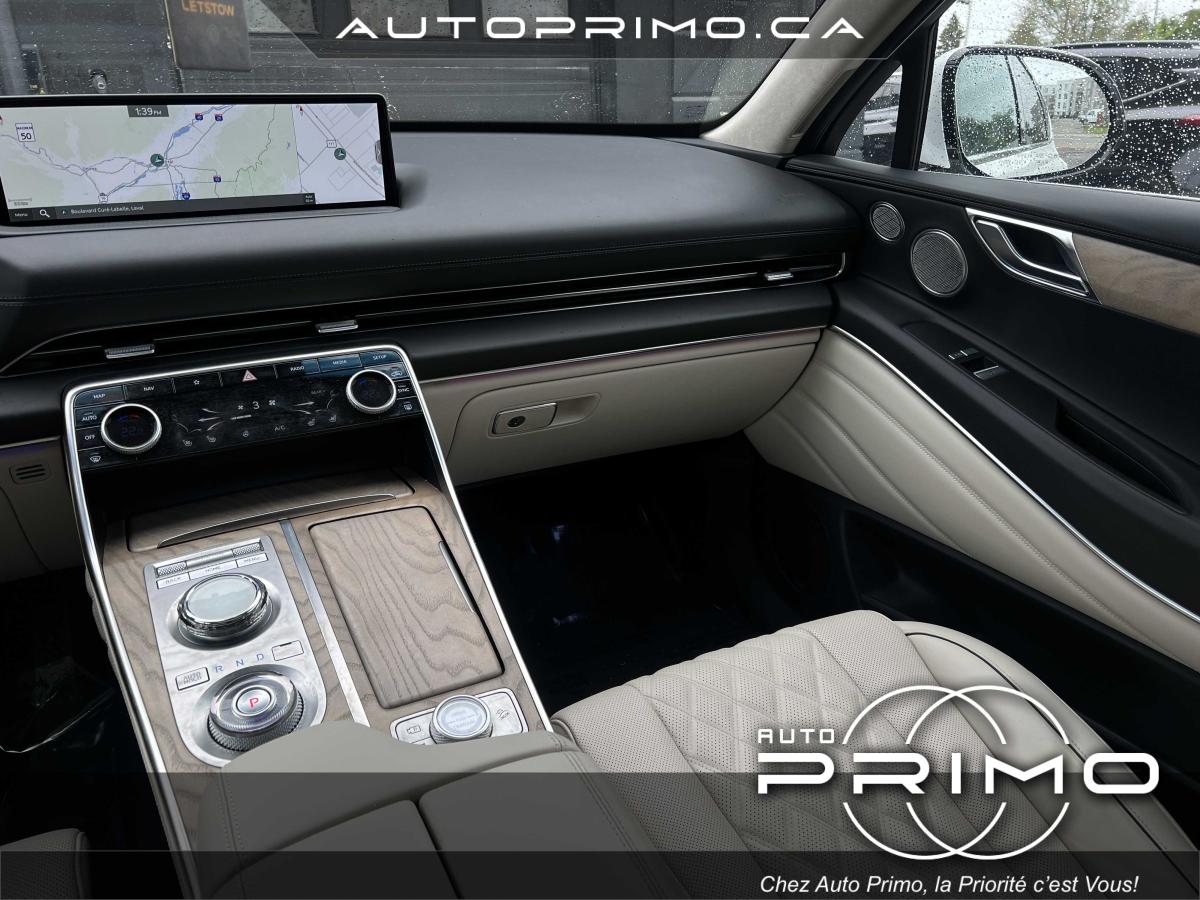 2025 Volvo XC90 Plug-In Hybrid - Image 31