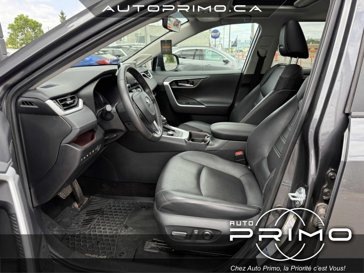 2021 Ford Explorer - Image 11