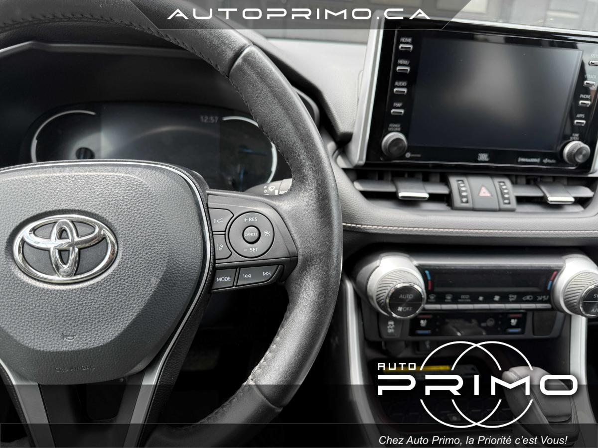 2021 Ford Explorer - Image 26