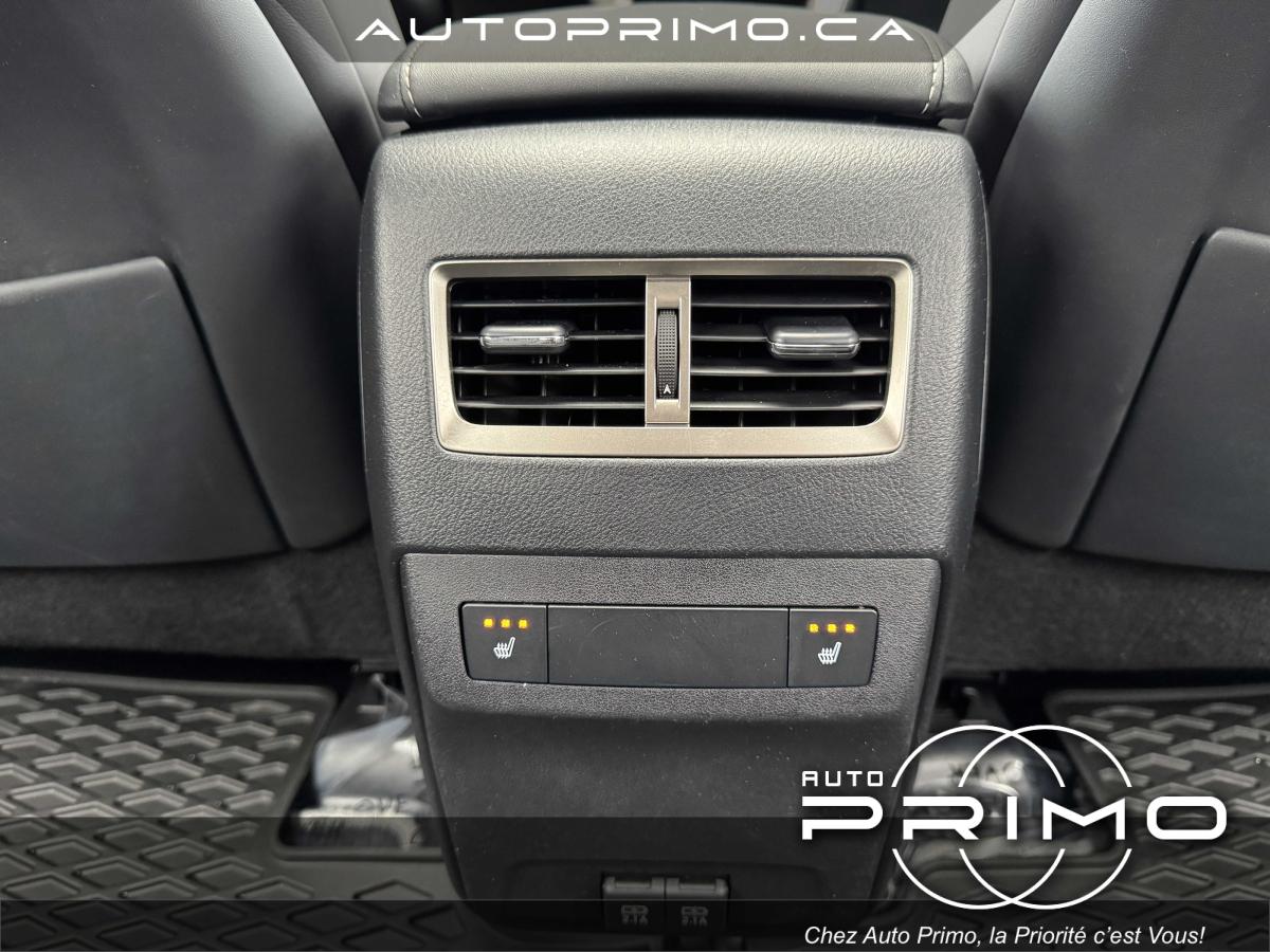 2024 Mitsubishi Outlander - Image 15