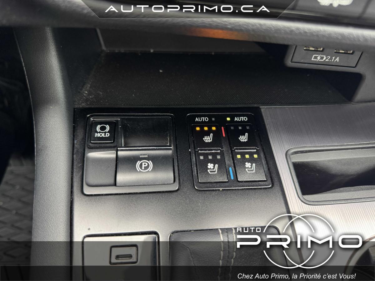 2024 Mitsubishi Outlander - Image 40