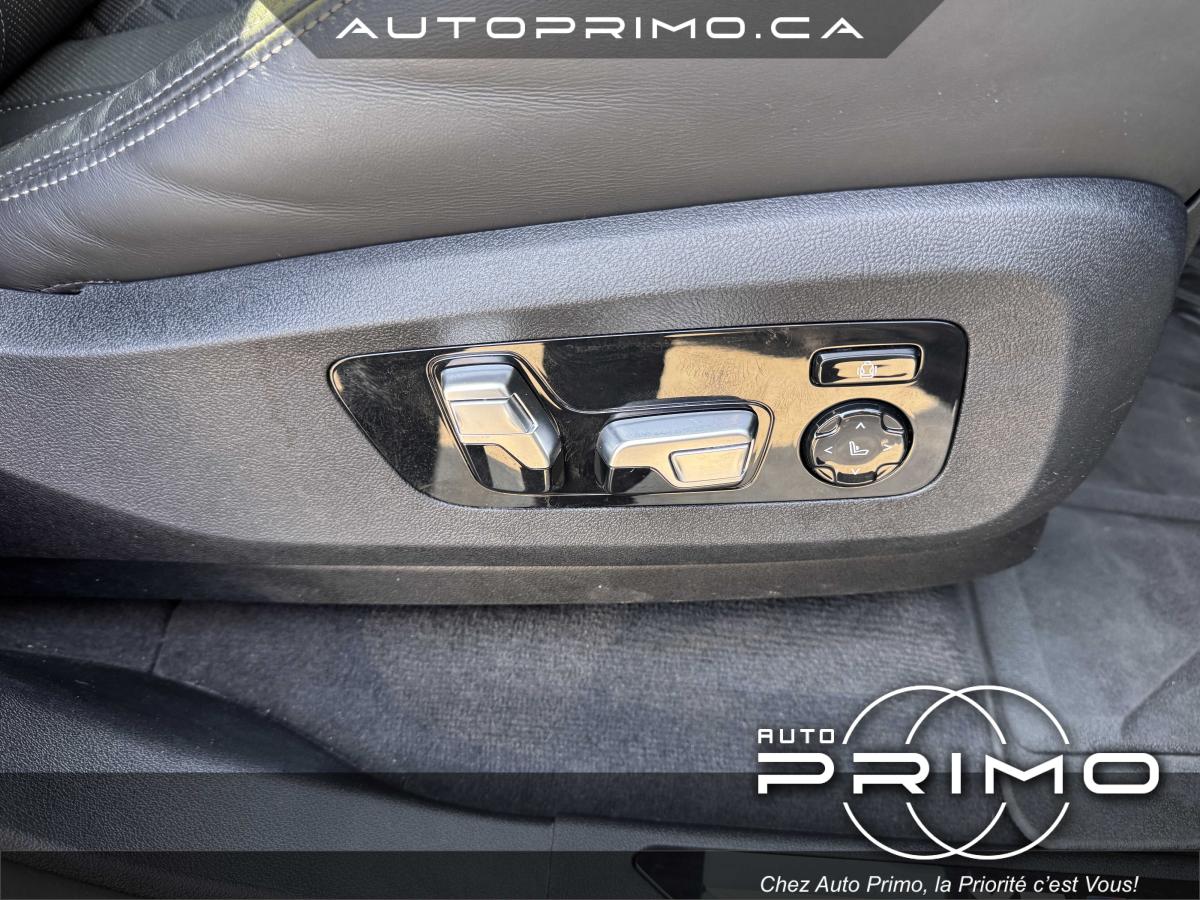 2023 Toyota RAV4 - Image 23
