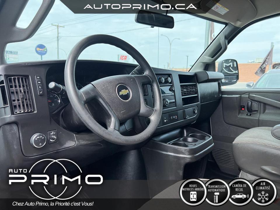 2025 Kia Sportage - Image 10