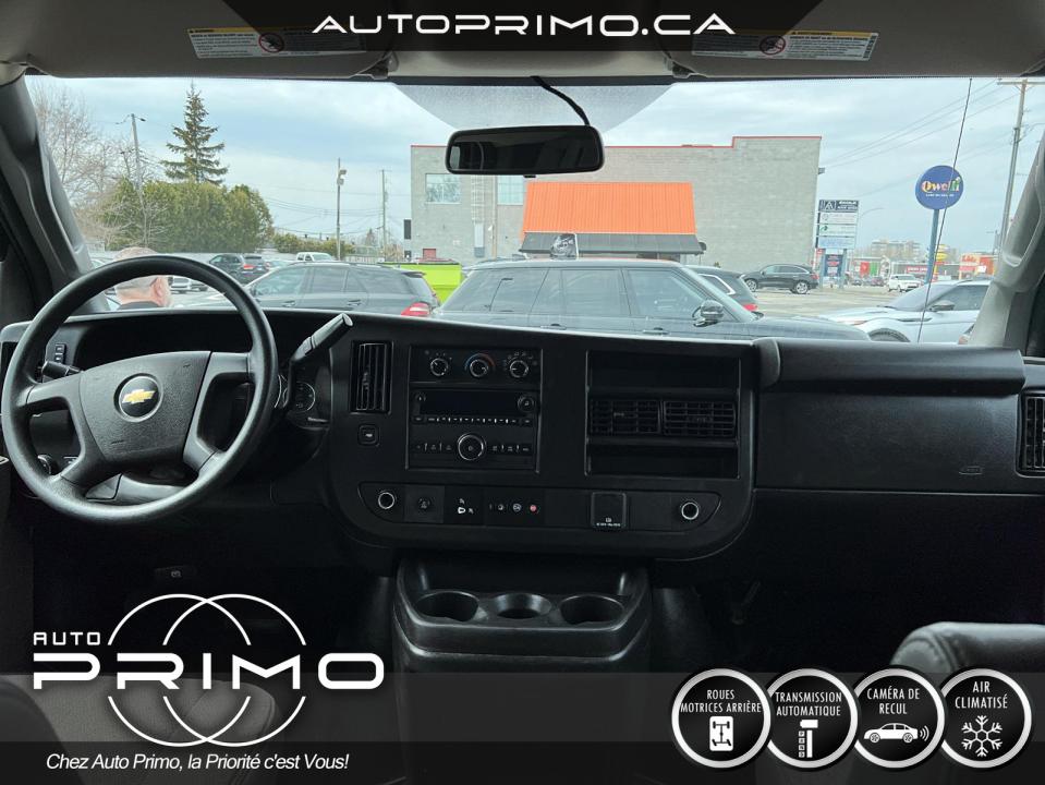 2025 Kia Sportage - Image 19