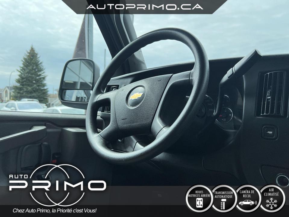 2025 Kia Sportage - Image 21