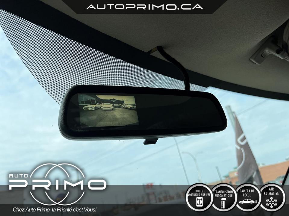 2025 Kia Sportage - Image 25