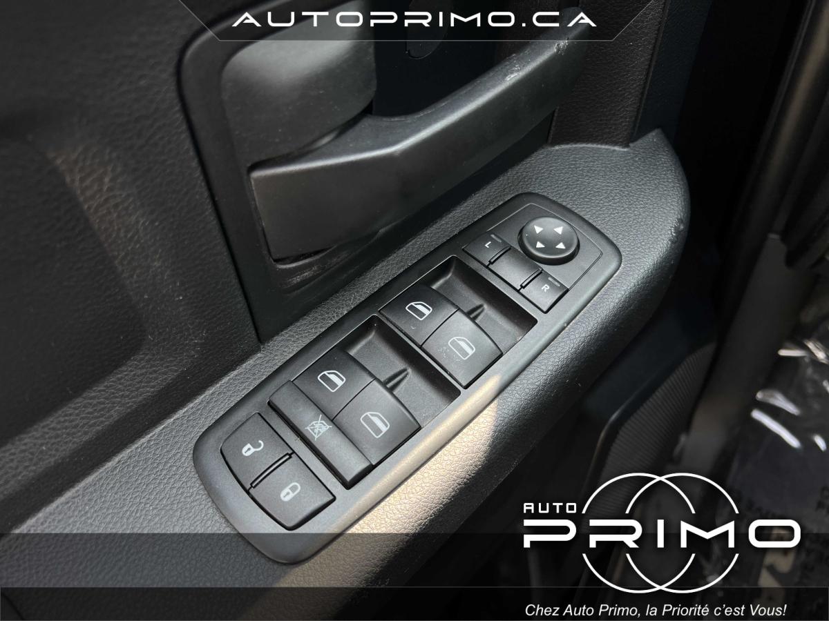 2022 Kia Seltos - Image 11