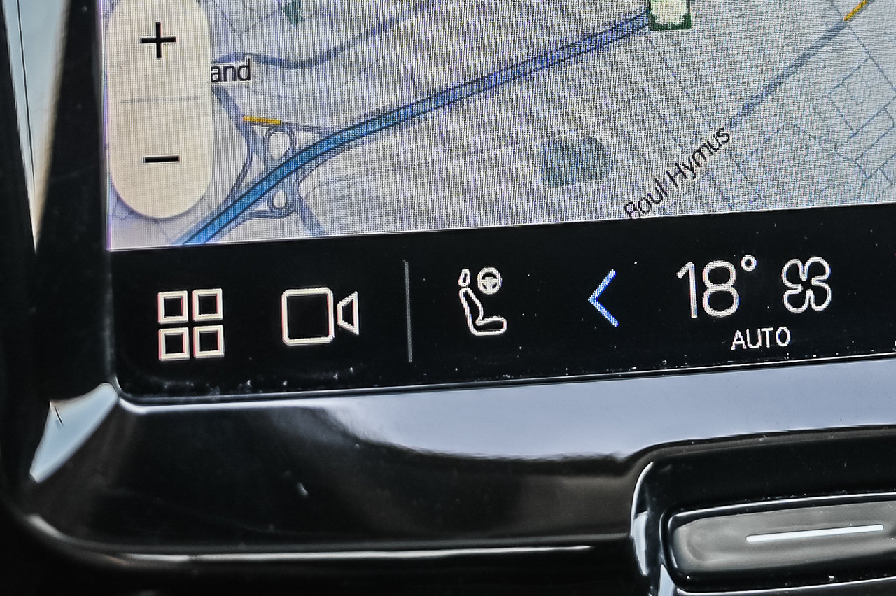 2023 Toyota RAV4 Hybrid - Image 15