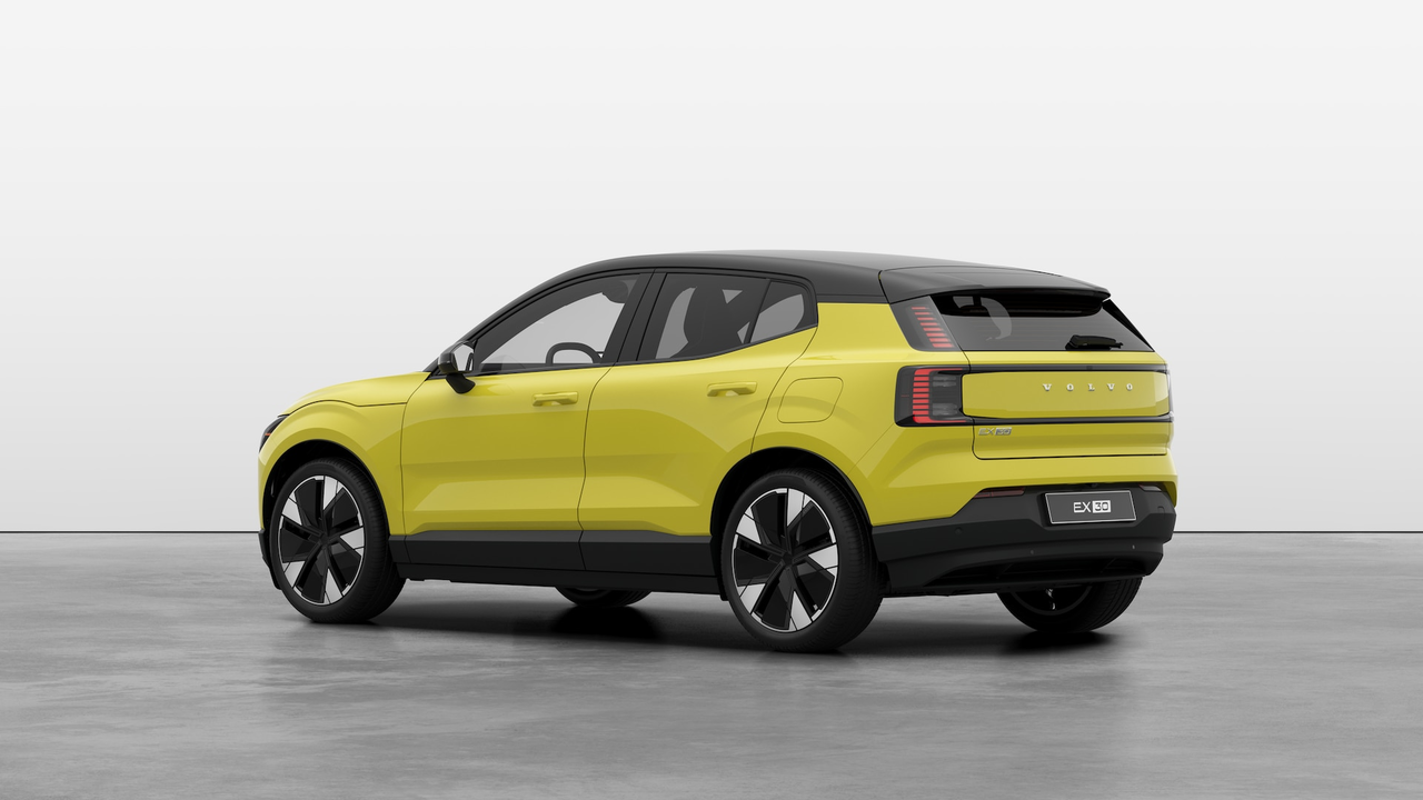 2024 Mitsubishi Outlander PHEV - Image 2
