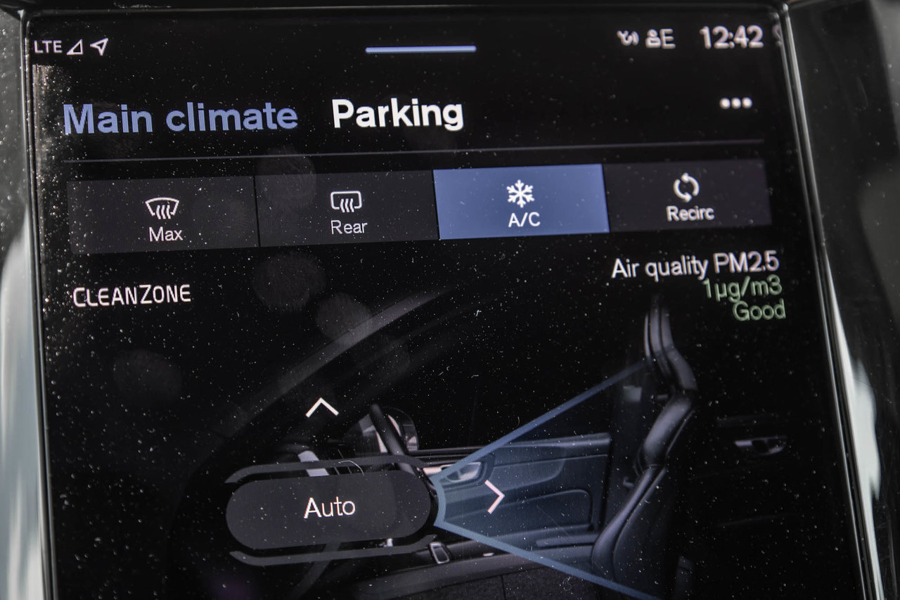 2020 Volkswagen Tiguan - Image 26