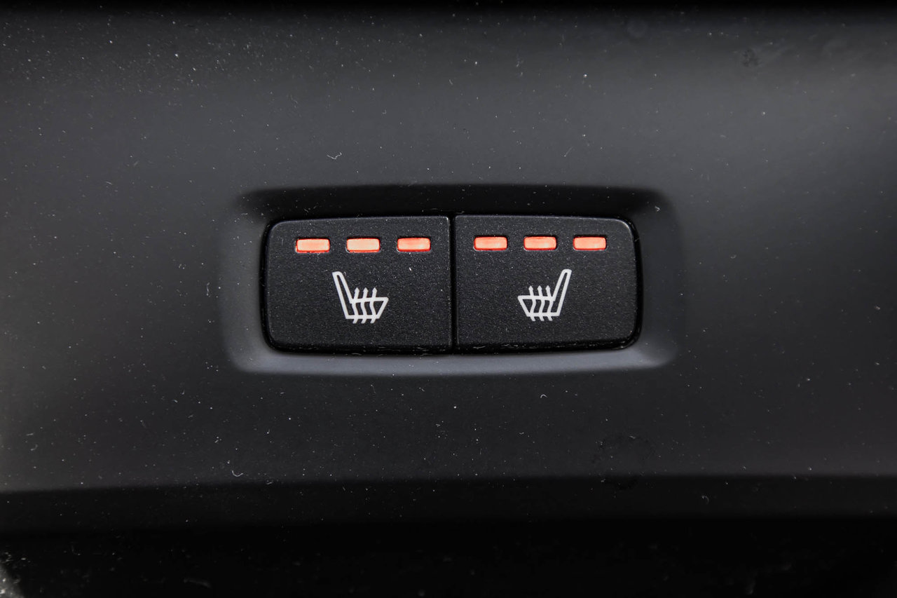 2020 Volkswagen Tiguan - Image 31
