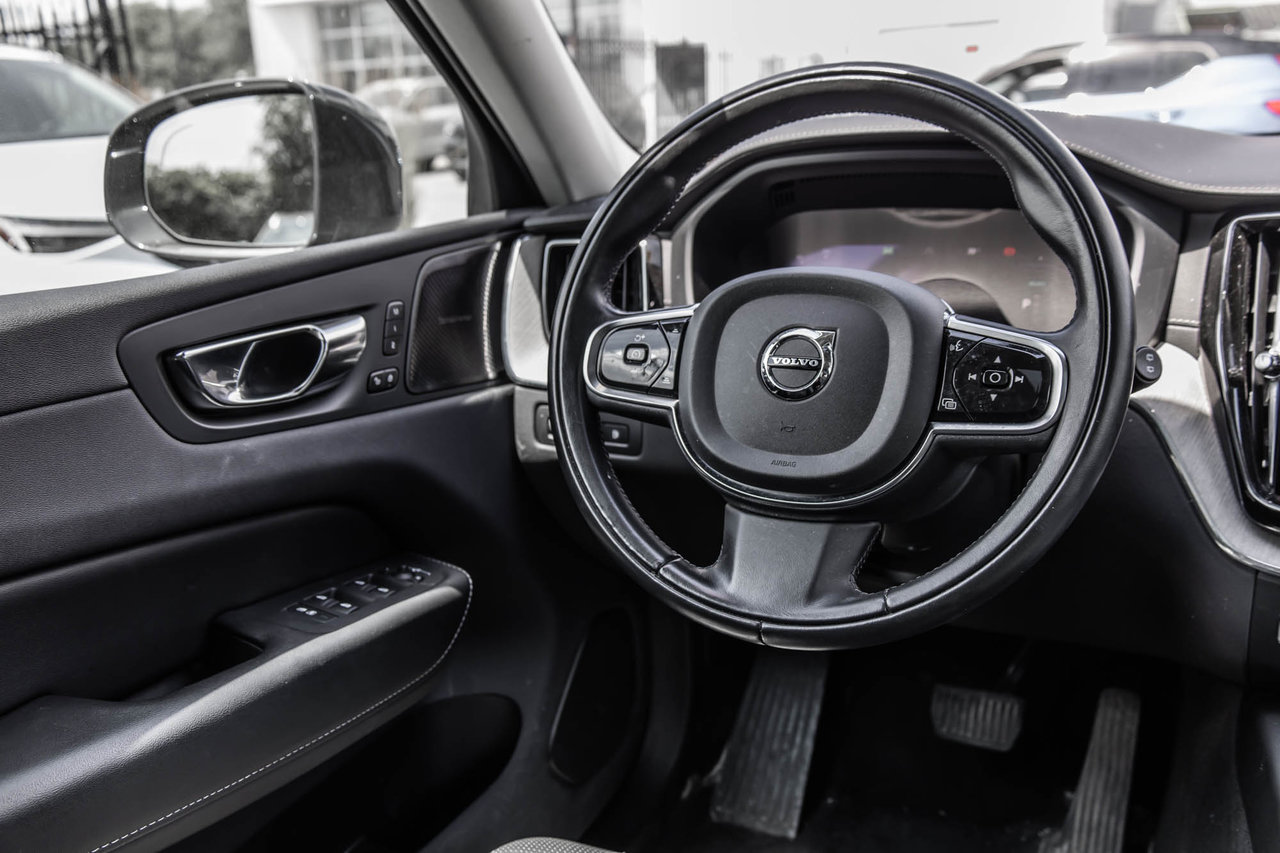 2020 Volkswagen Tiguan - Image 33