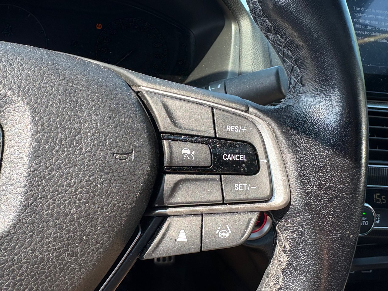 2023 Gmc Savana Cargo - Image 6