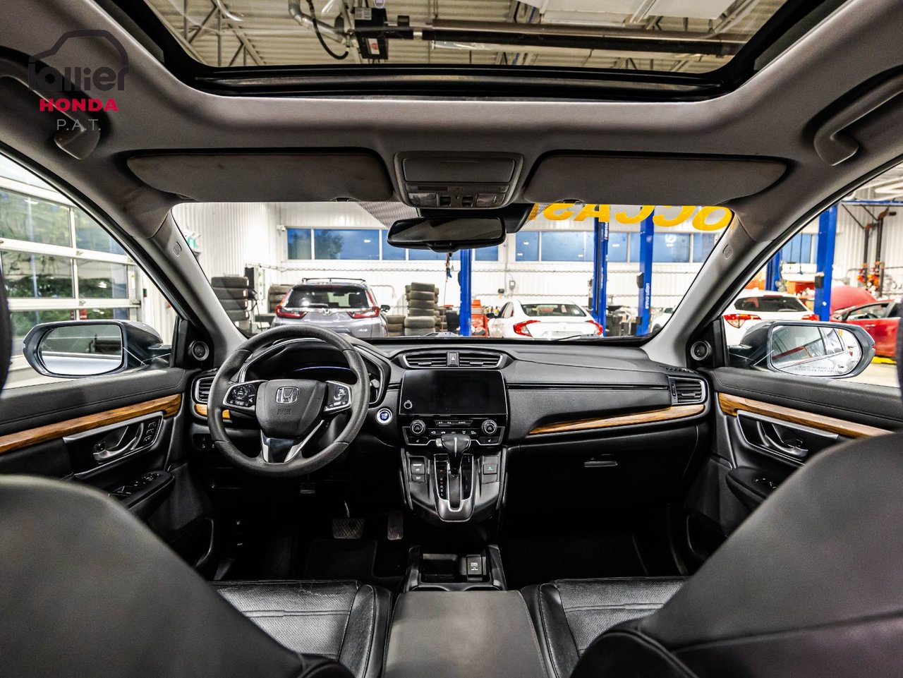 2023 Volkswagen Tiguan - Image 15