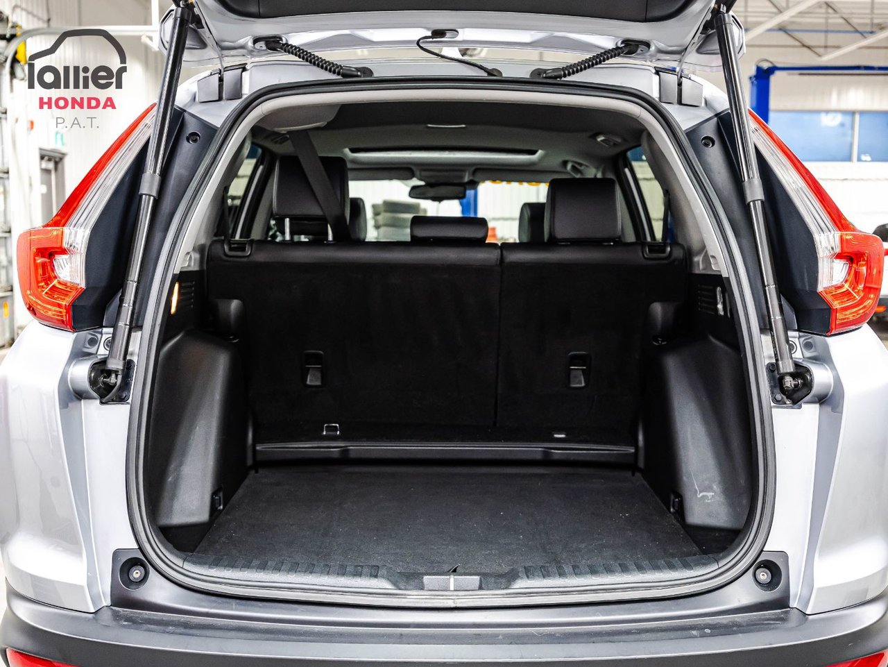 2023 Volkswagen Tiguan - Image 17
