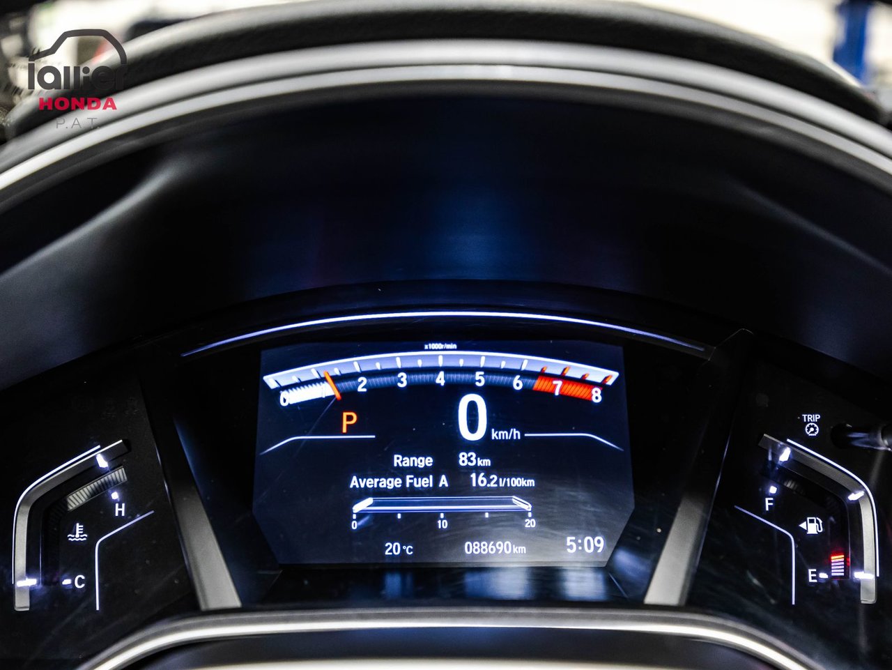 2023 Volkswagen Tiguan - Image 25