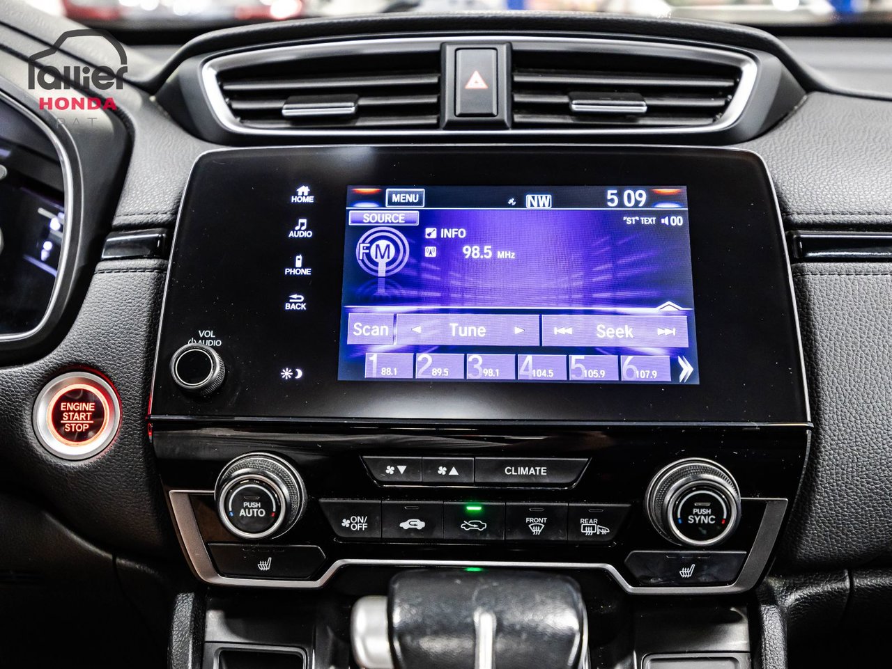2023 Volkswagen Tiguan - Image 26