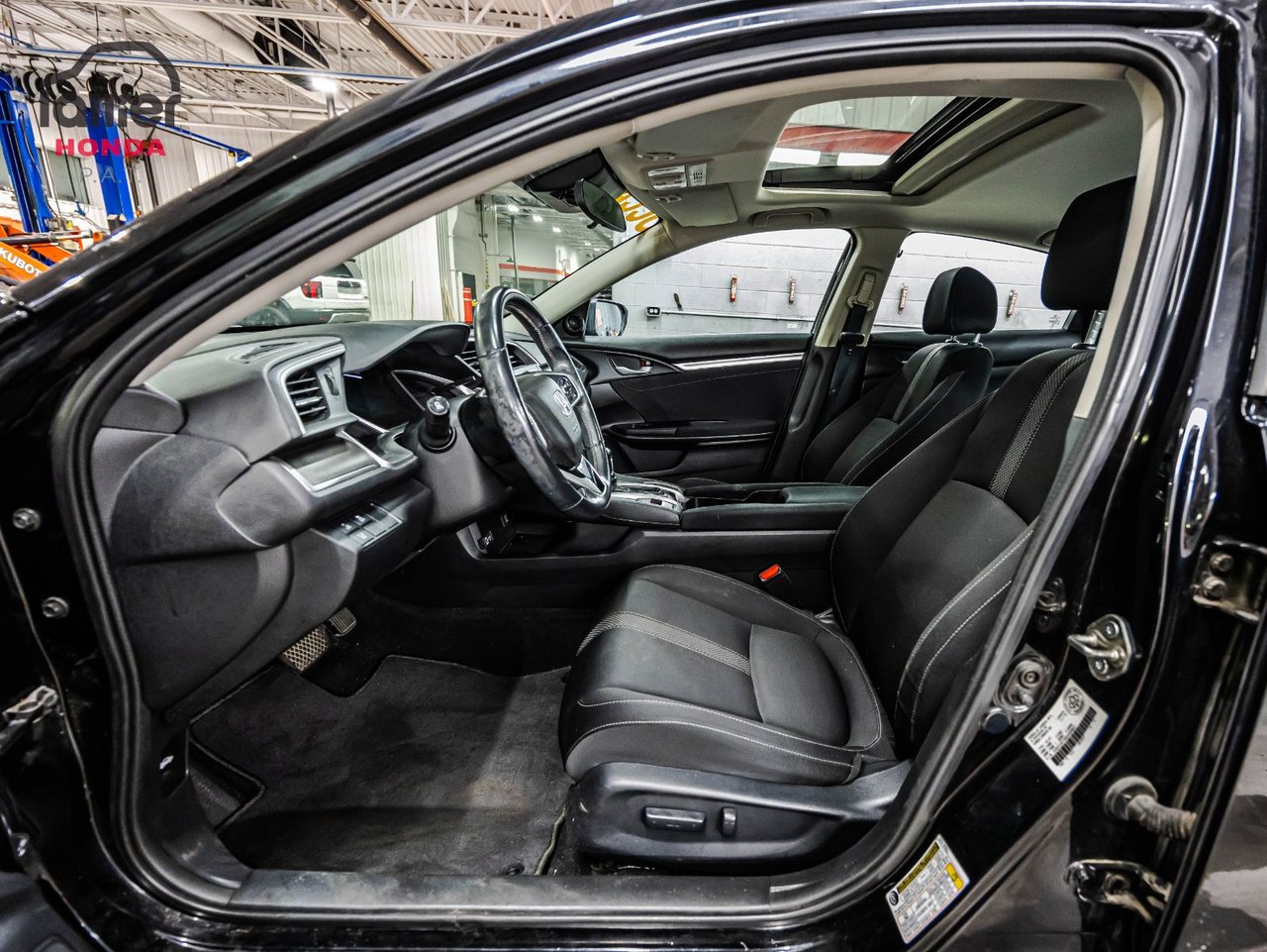2024 Toyota Corolla - Image 20