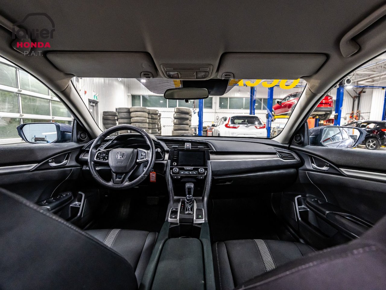 2025 Toyota Rav4 - Image 14