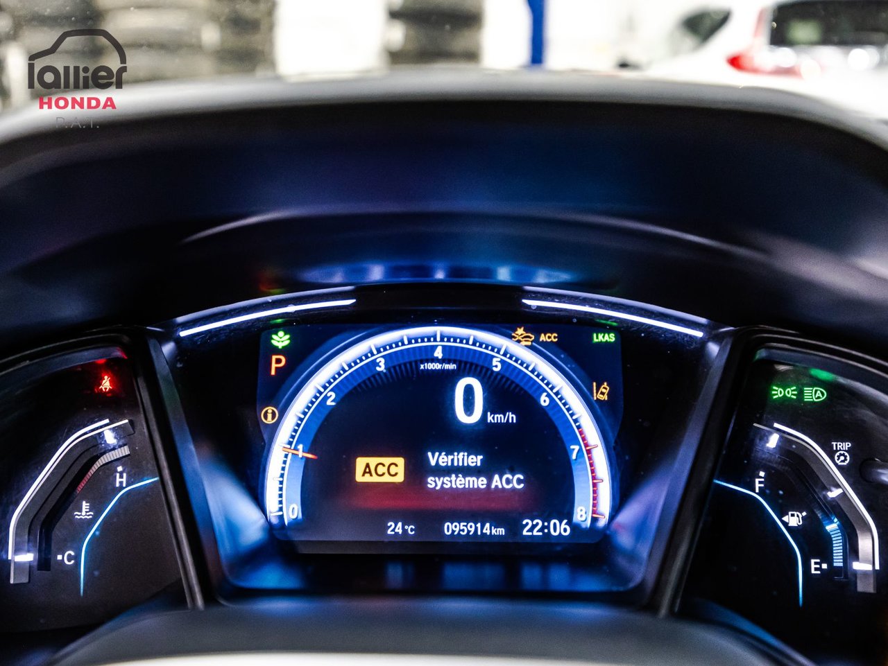 2025 Toyota Rav4 - Image 22