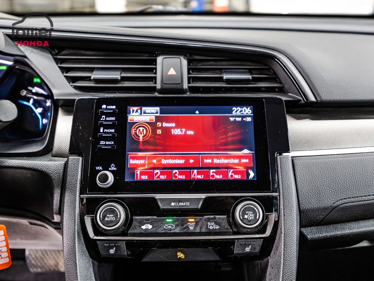 2025 Toyota Rav4 - Image 23