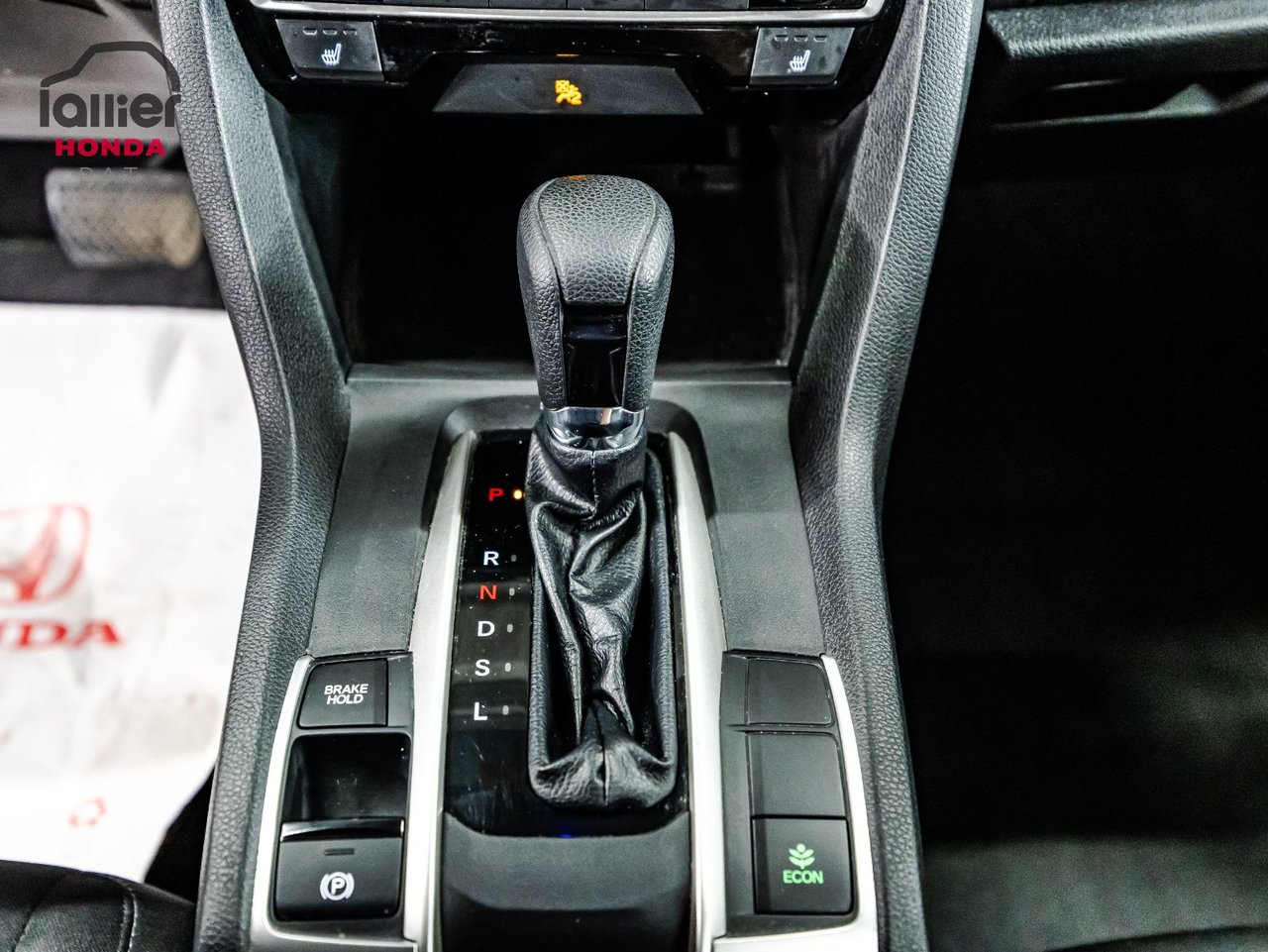2025 Toyota Rav4 - Image 24