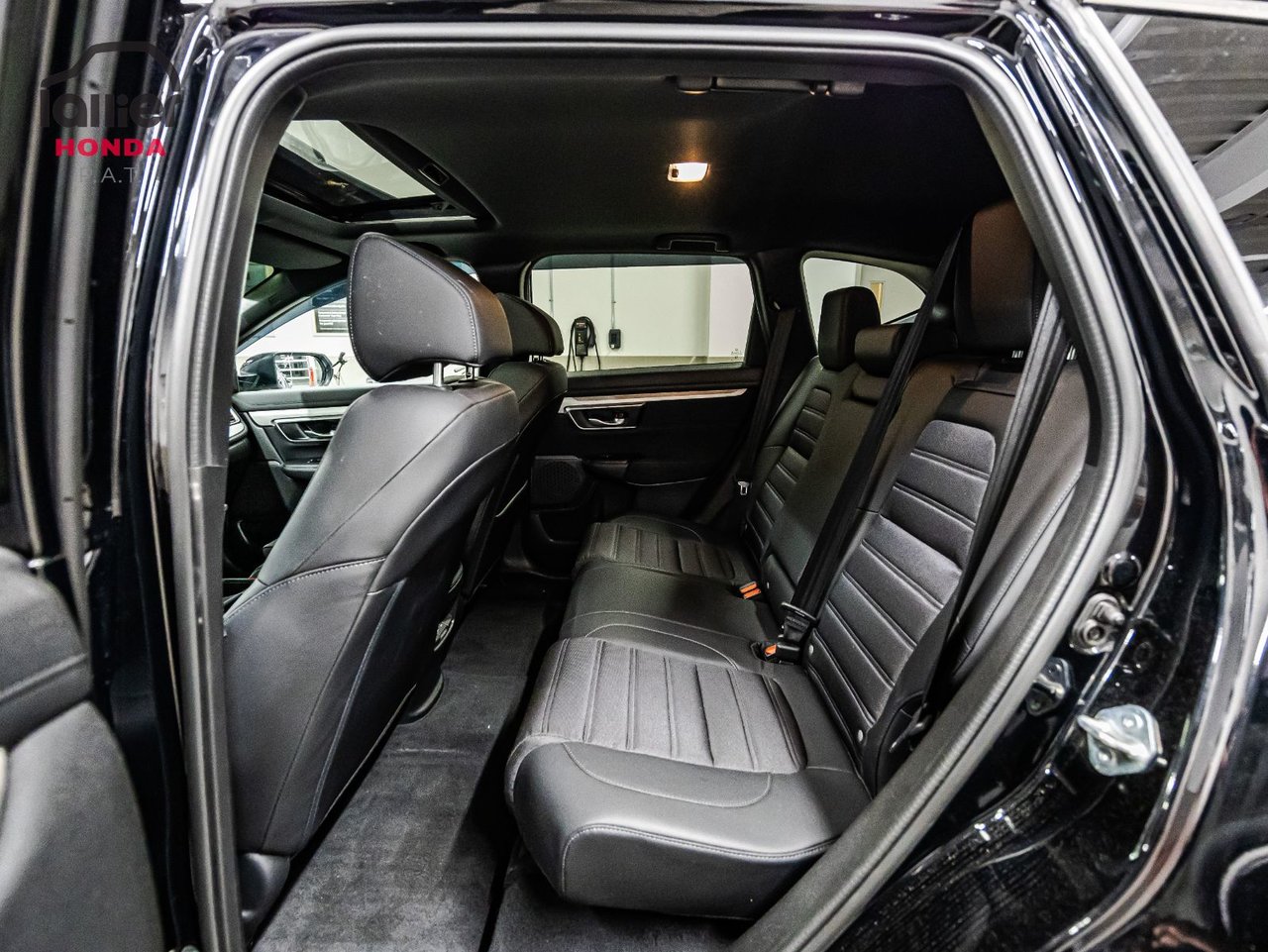 2025 Toyota Rav4 - Image 13