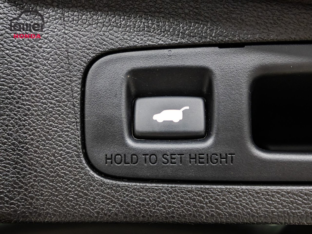 2025 Toyota Rav4 - Image 15