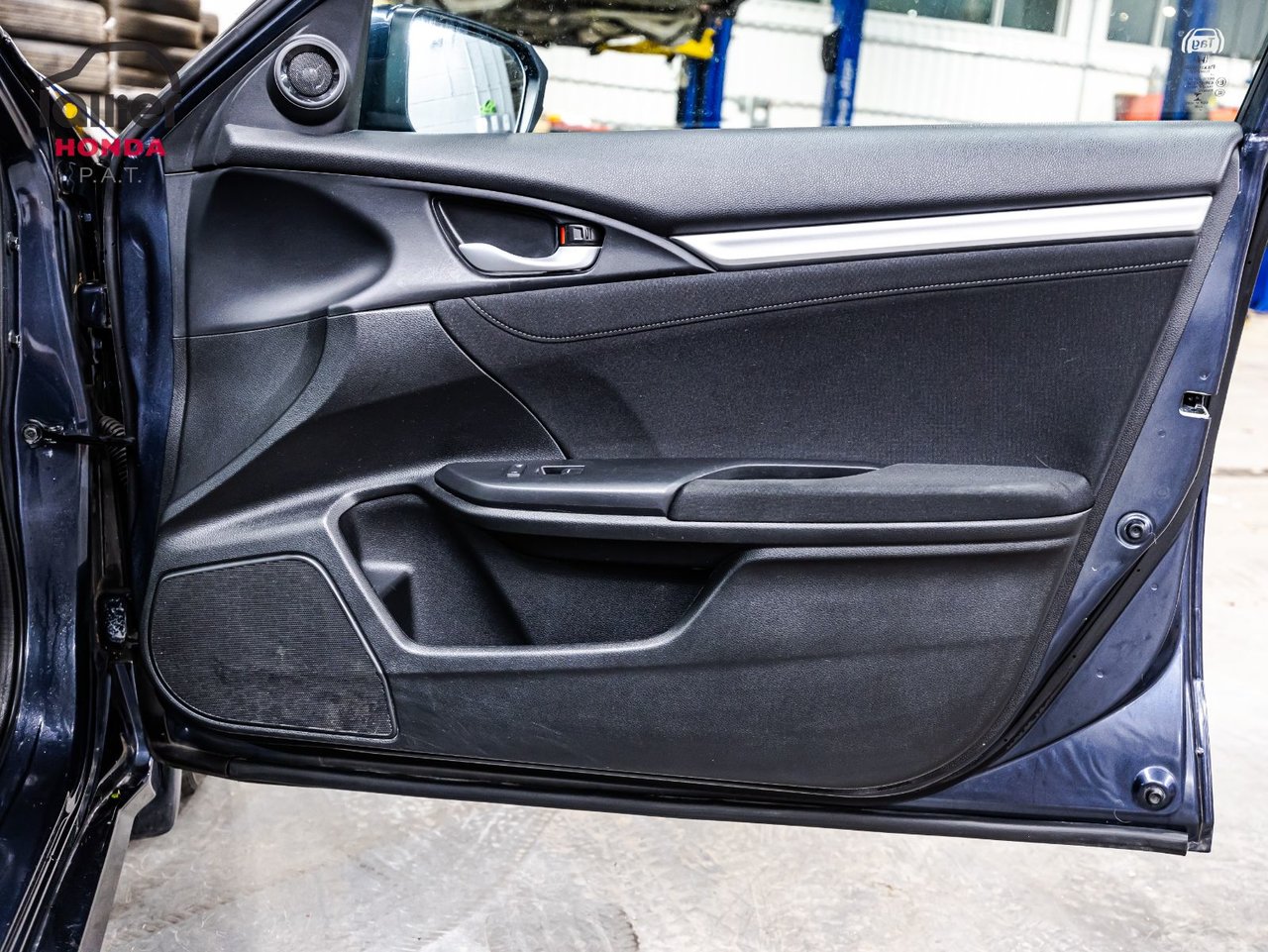 2022 Toyota Corolla - Image 17