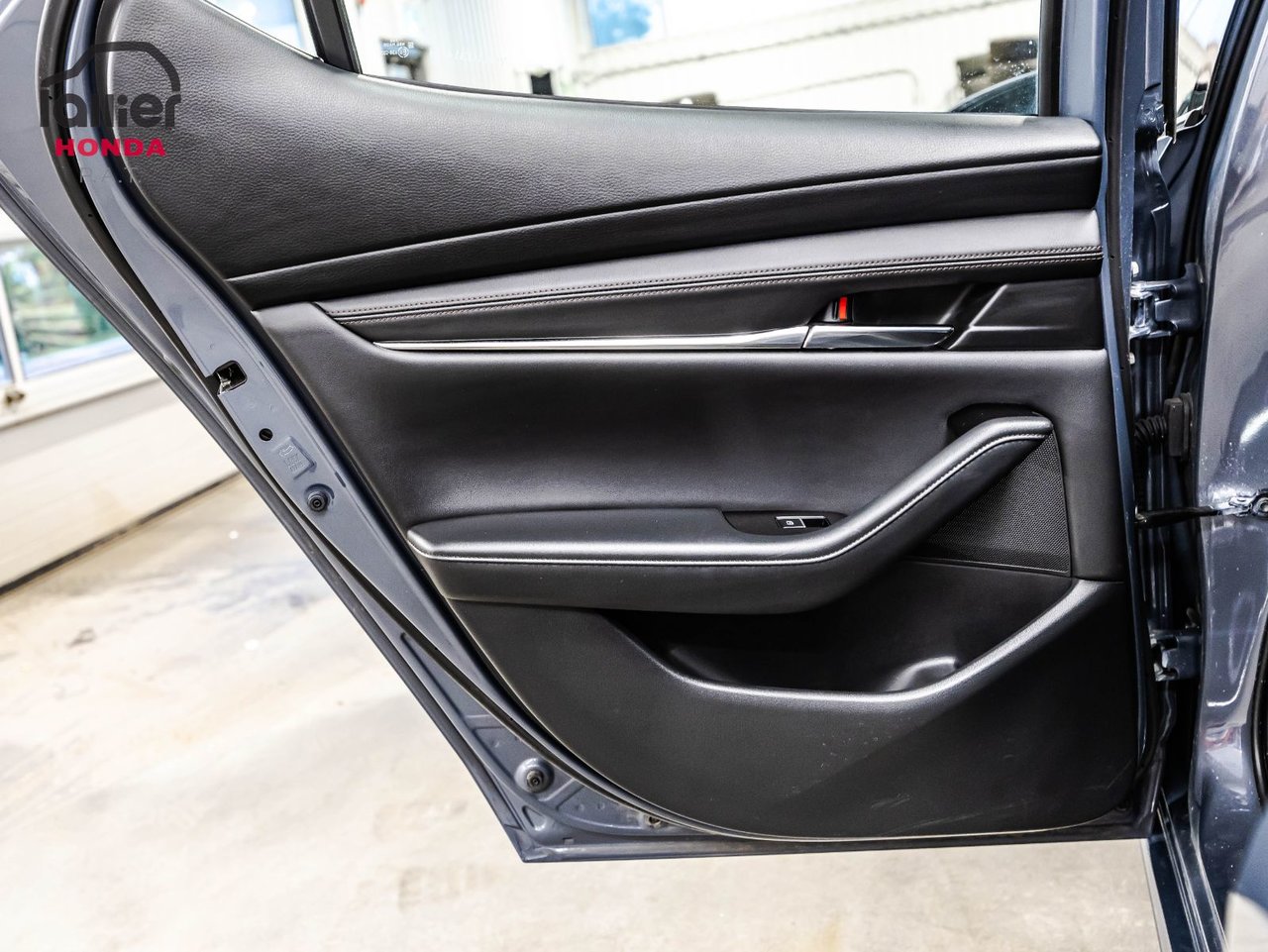 2021 Chrysler Pacifica - Image 12