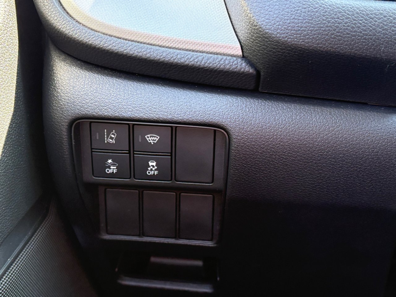 2023 Toyota Tacoma - Image 10