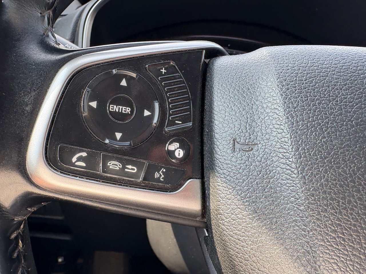 2024 Toyota Corolla - Image 7