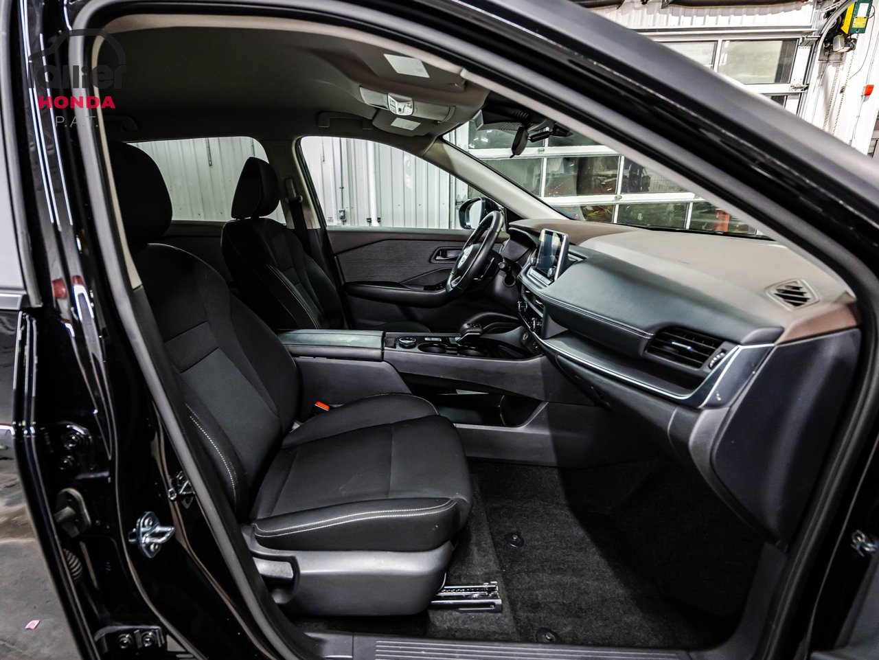 2018 Toyota Rav4 - Image 17