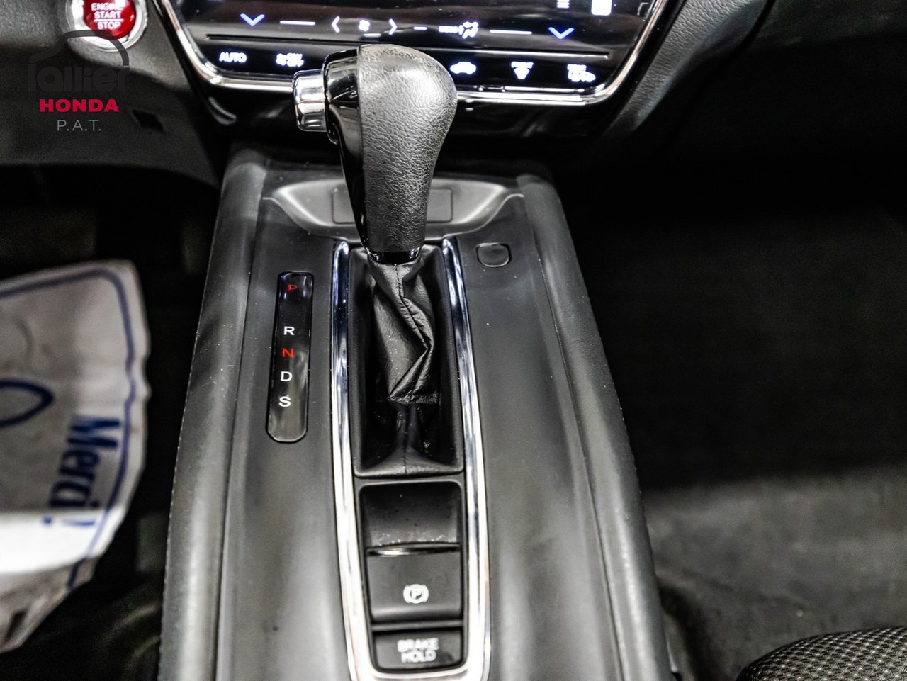 2024 Genesis GV70 - Image 26
