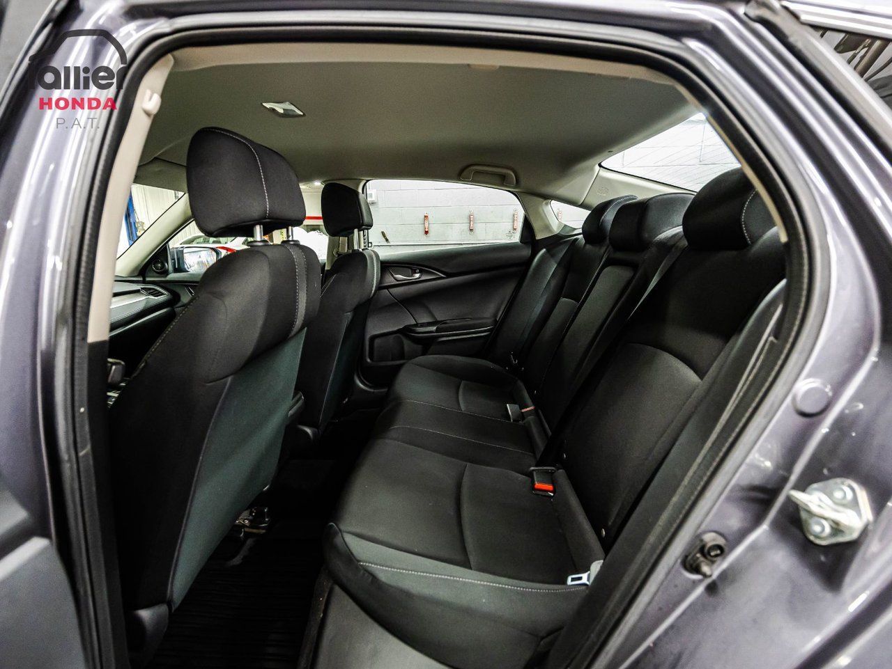 2023 Toyota Rav4 - Image 13