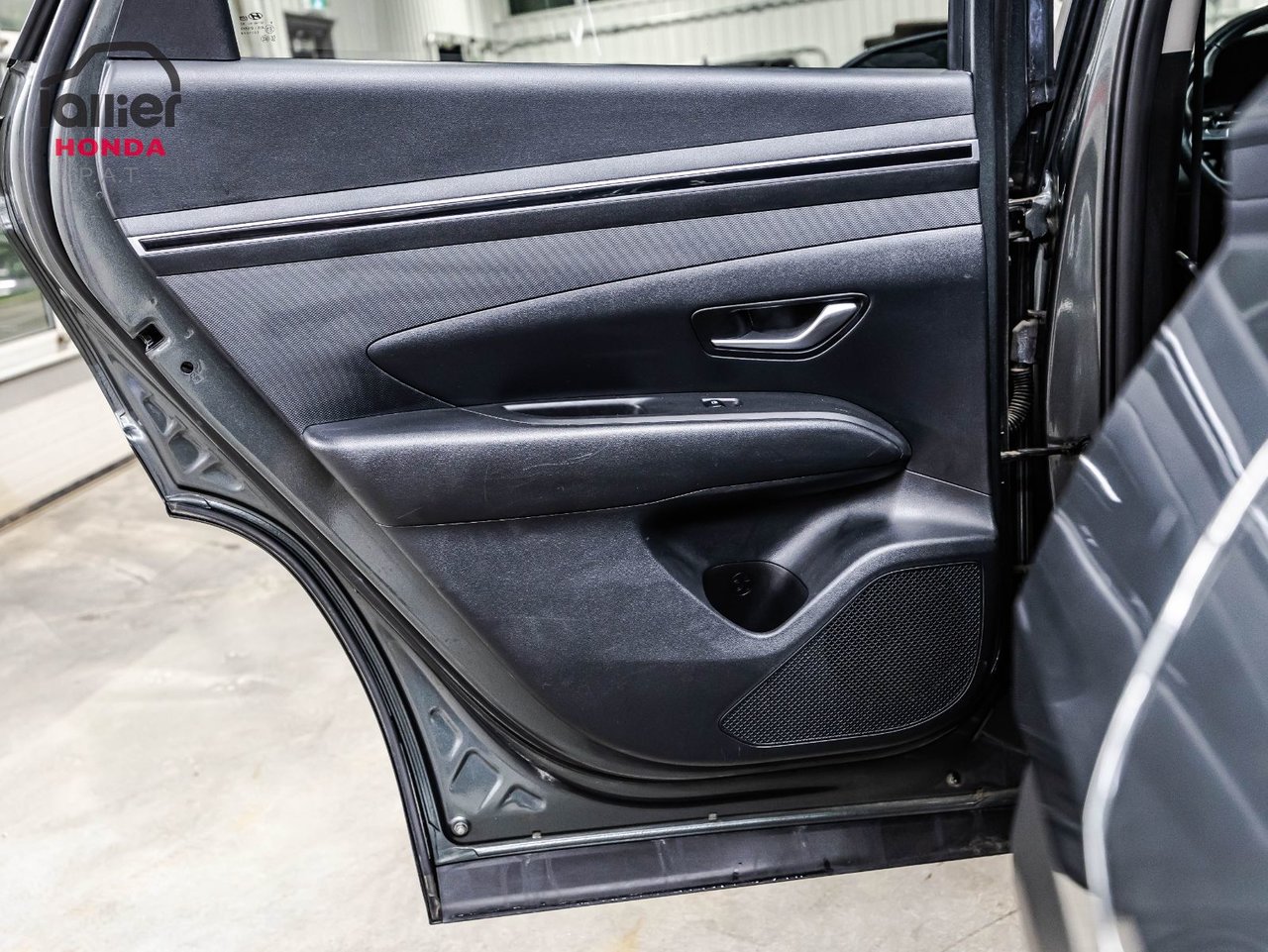 2017 Toyota Camry - Image 13