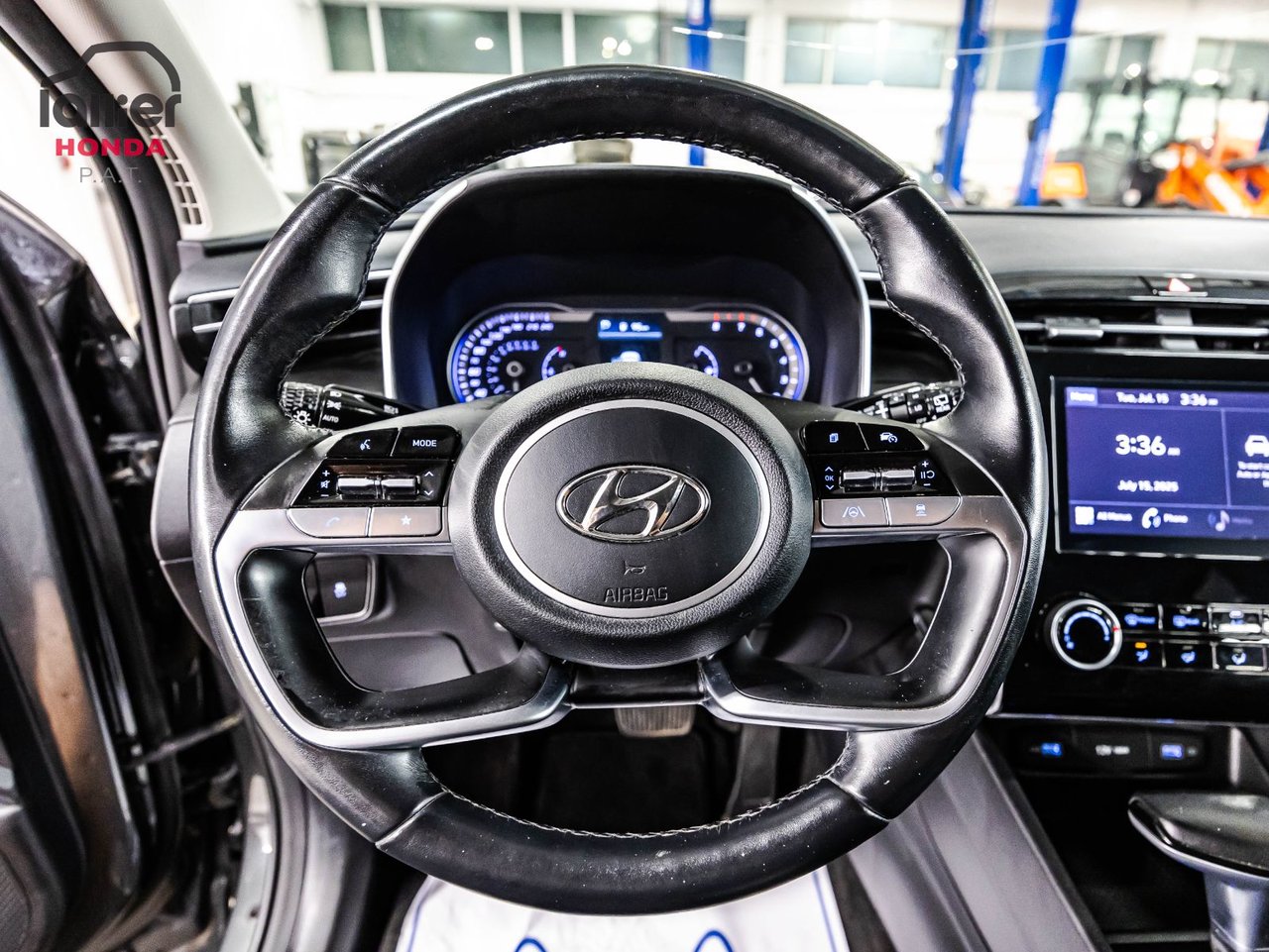 2017 Toyota Camry - Image 21