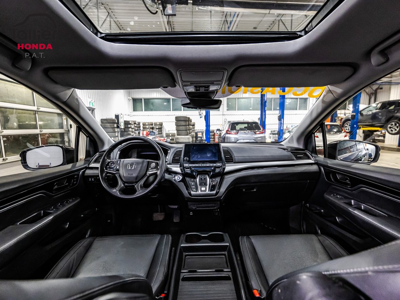 2020 Volkswagen Tiguan - Image 14