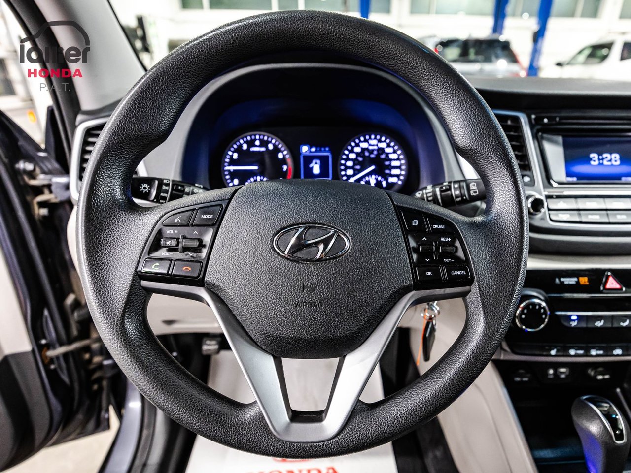 2019 Toyota Camry - Image 20