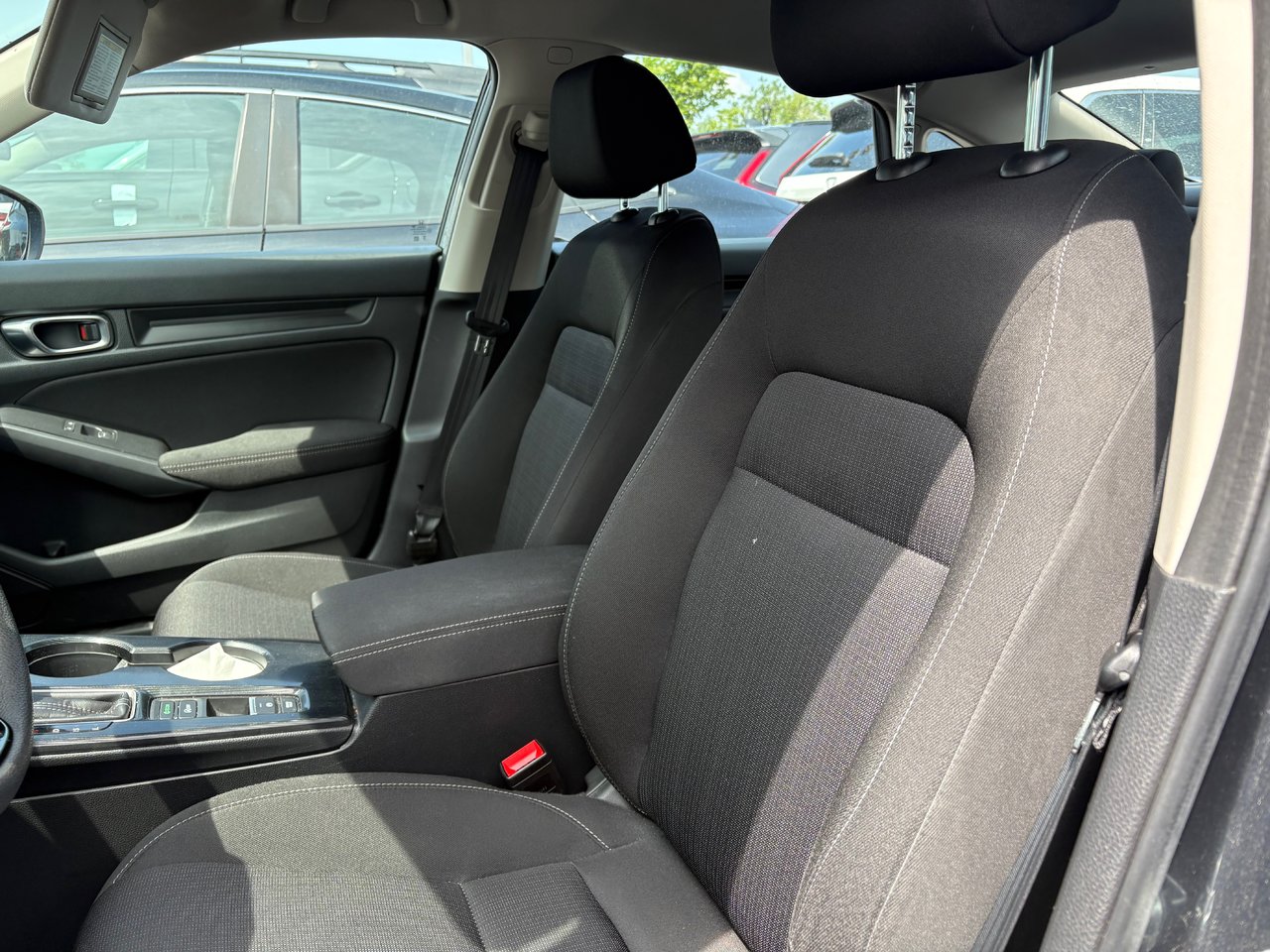 2025 Toyota Corolla - Image 5