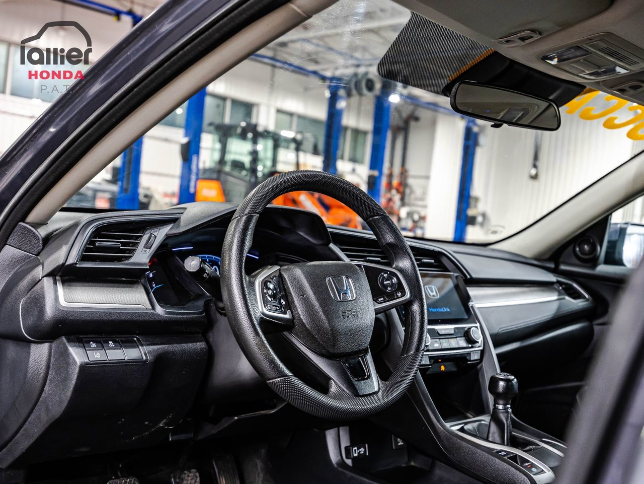 2018 Toyota C-HR - Image 19