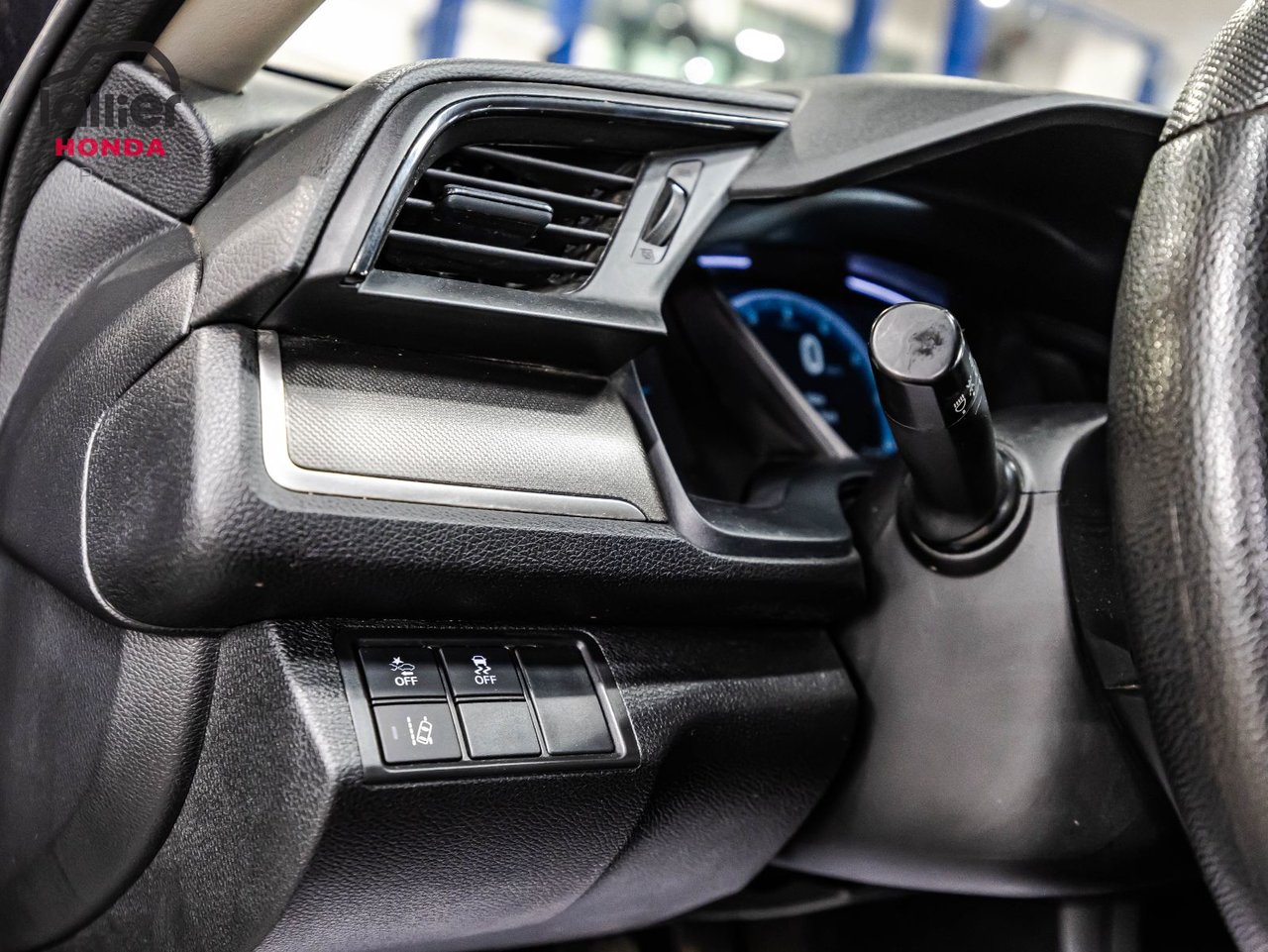 2018 Toyota C-HR - Image 20