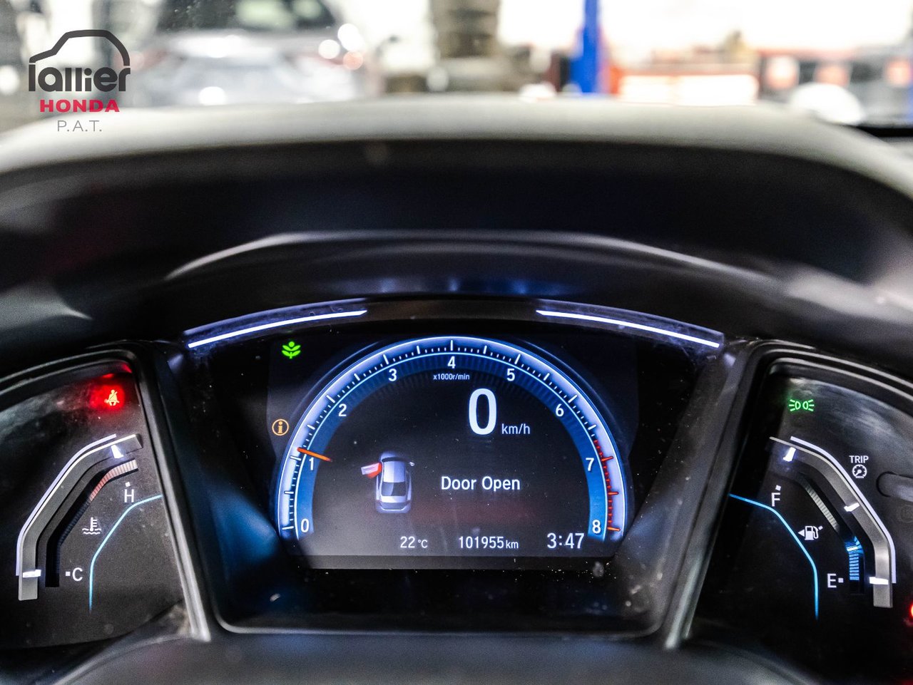 2018 Toyota C-HR - Image 22