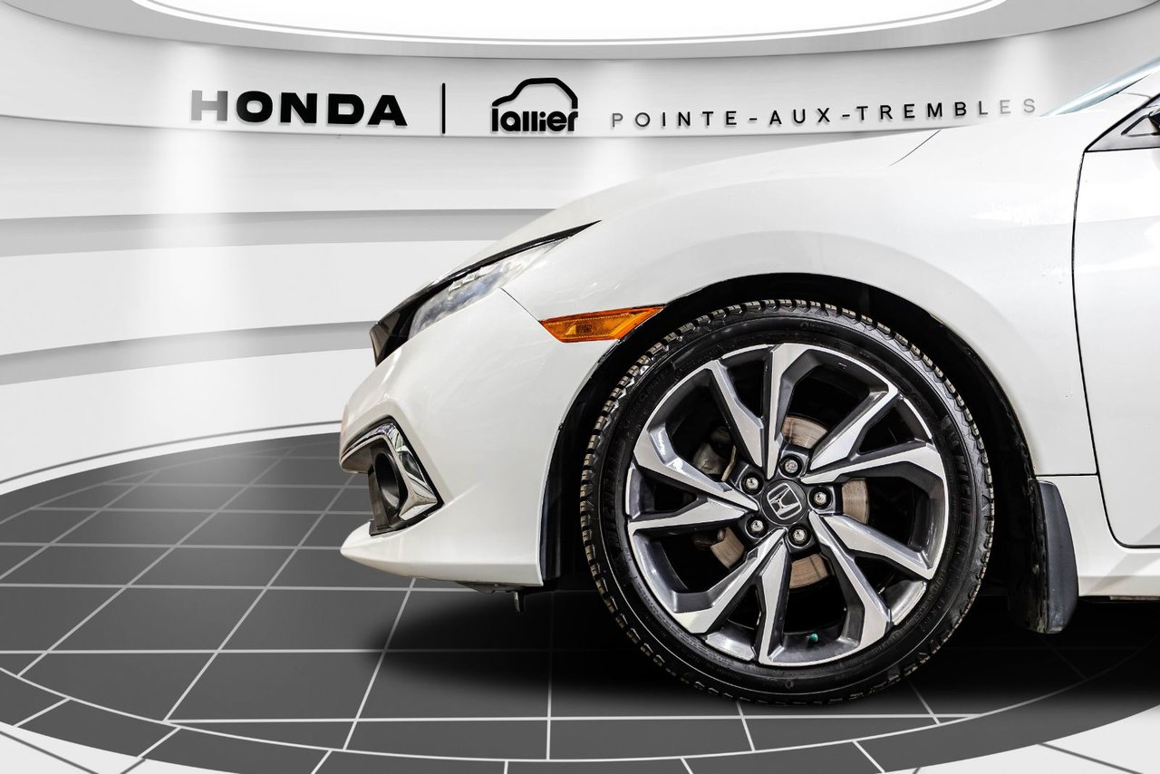 2025 Toyota Crown Signia - Image 10
