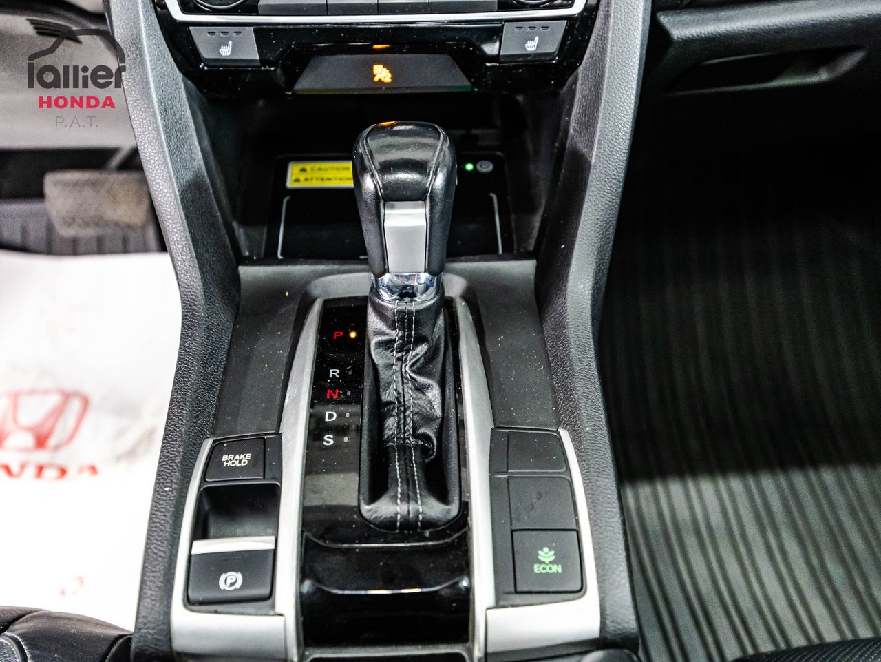 2025 Toyota Crown Signia - Image 26