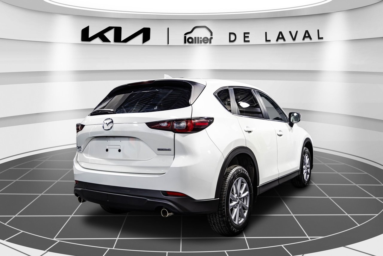 2023 Toyota Rav4 - Image 9