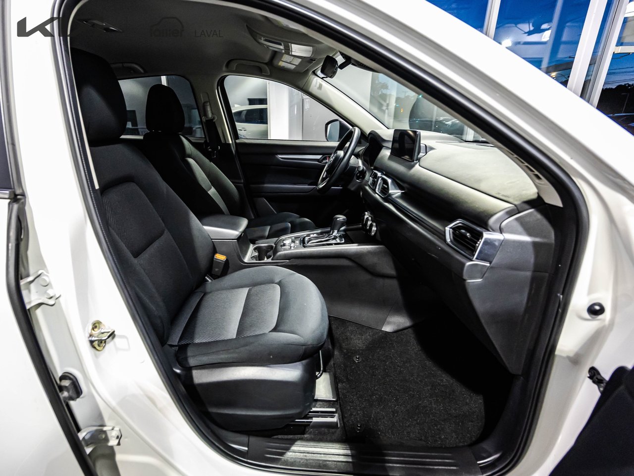 2023 Toyota Rav4 - Image 13