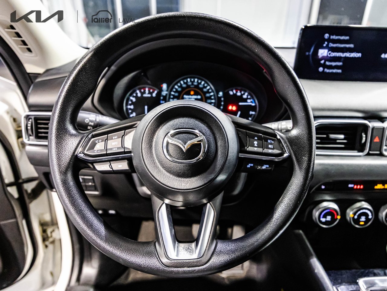 2023 Toyota Rav4 - Image 17