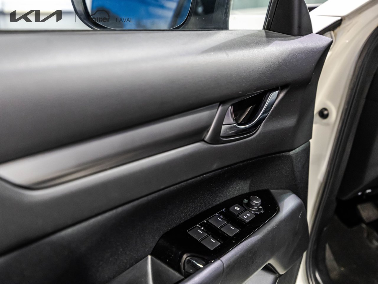 2023 Toyota Rav4 - Image 22
