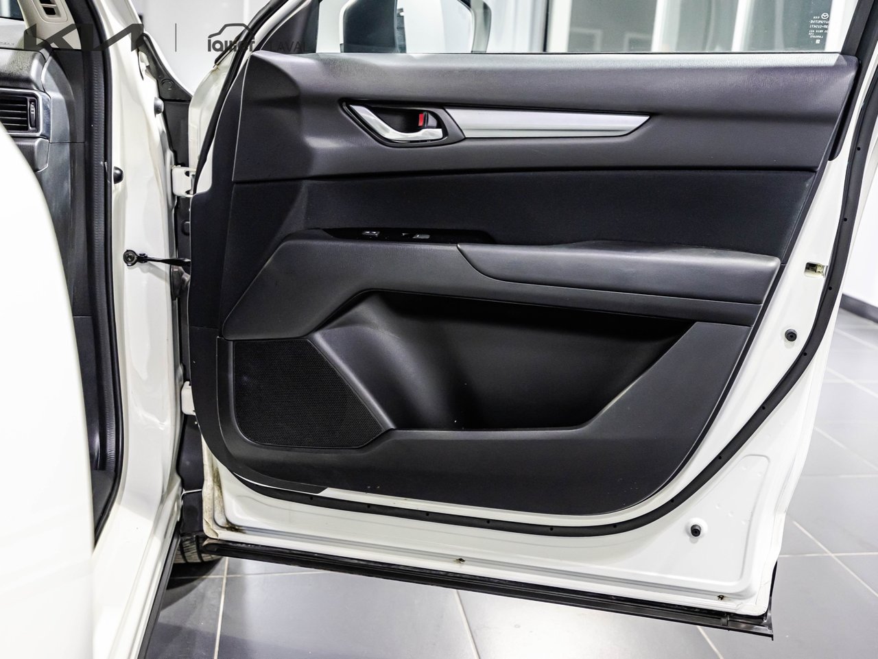 2023 Toyota Rav4 - Image 26